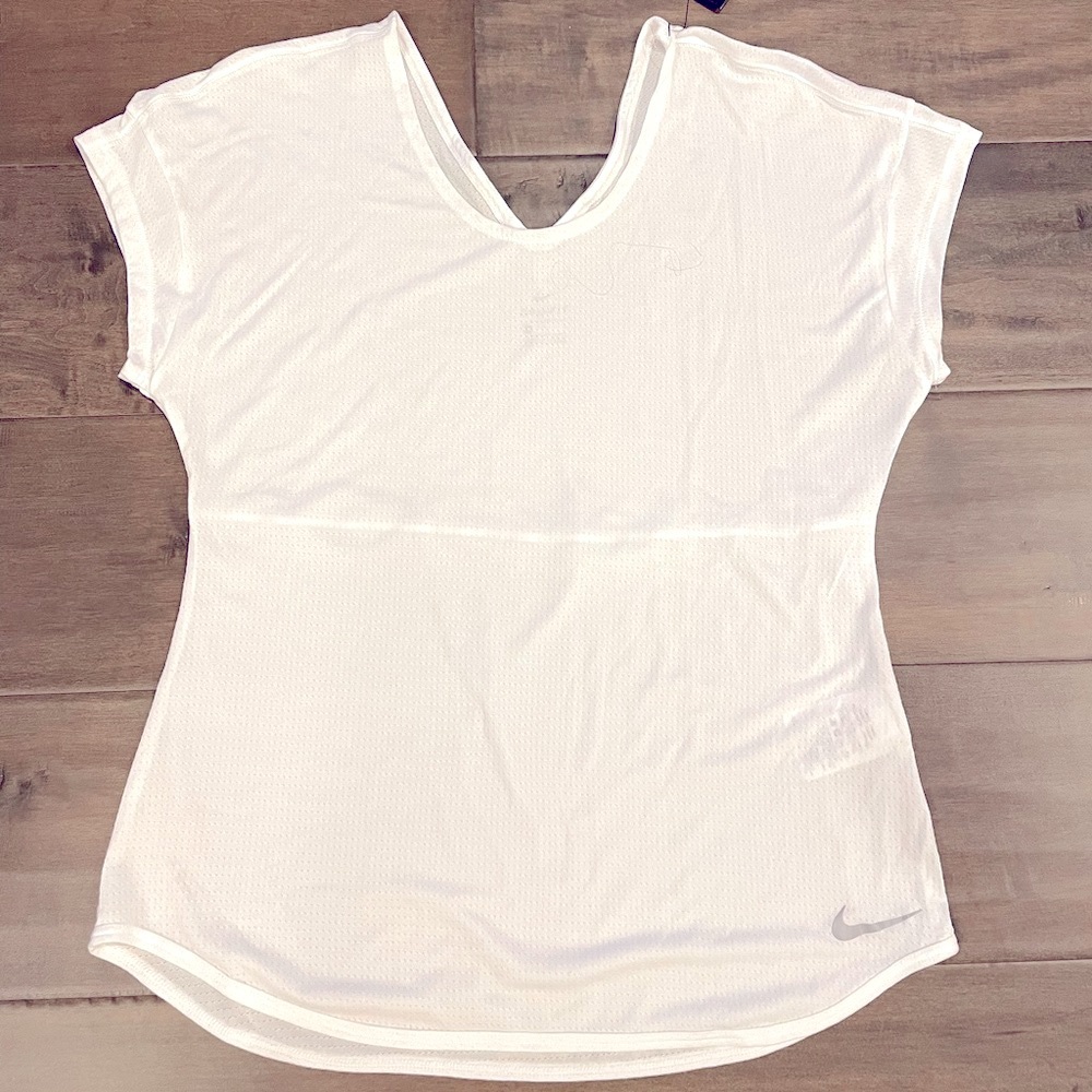NWT medium Nike Dri-fit